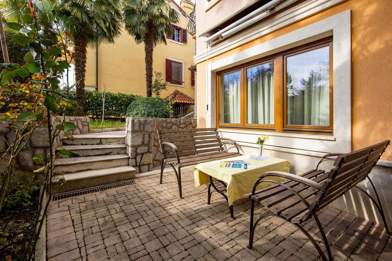 Apartment Noa Opatija Exterior foto